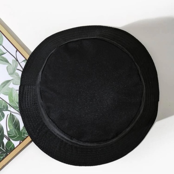 🕵️‍♂️All Black Bucket Hat - Picture 2 of 6